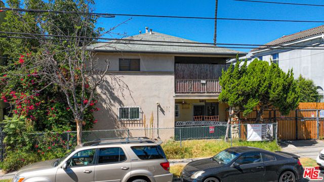 2811 San Marino Street, Los Angeles, CA 90006
