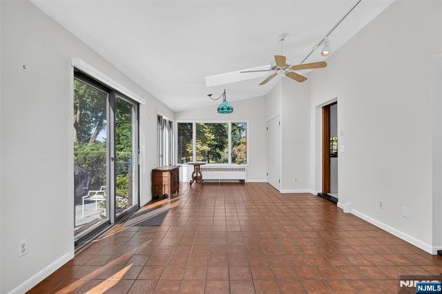 45 Dwight Place 8, Englewood, NJ 07631