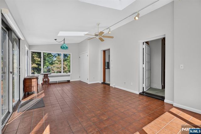 45 Dwight Place 8, Englewood, NJ 07631