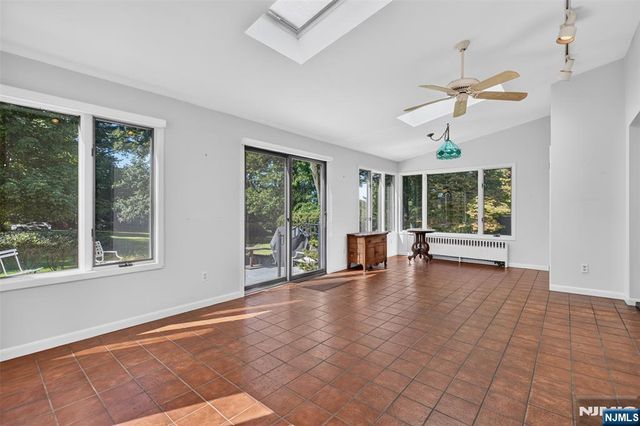 45 Dwight Place 8, Englewood, NJ 07631