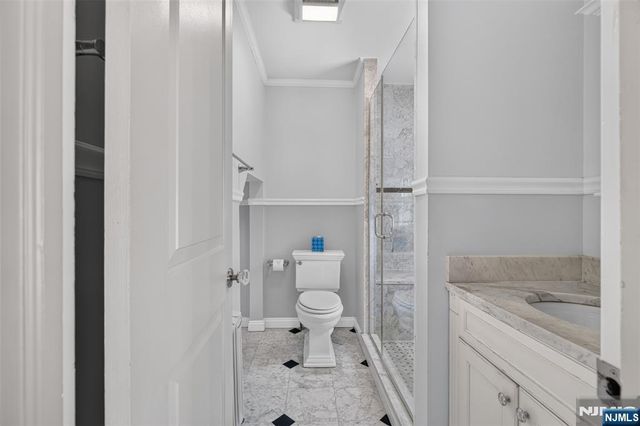 45 Dwight Place 8, Englewood, NJ 07631