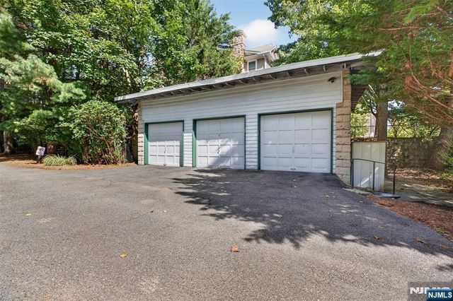 45 Dwight Place 8, Englewood, NJ 07631