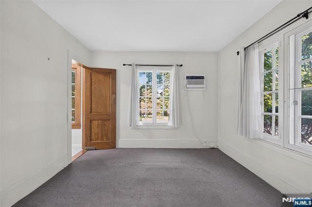 45 Dwight Place 8, Englewood, NJ 07631