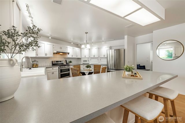 5276 Cherry Tree Lane, Blaine, WA 98230