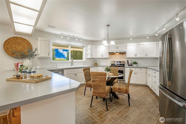 5276 Cherry Tree Lane, Blaine, WA 98230