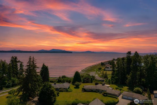 5276 Cherry Tree Lane, Blaine, WA 98230