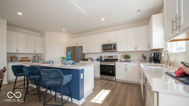 2571 Kingman Drive, Whitestown, IN 46075