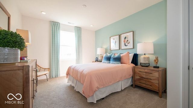 2571 Kingman Drive, Whitestown, IN 46075