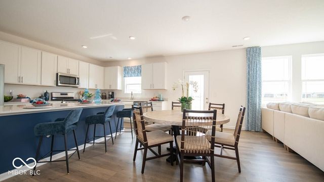 2571 Kingman Drive, Whitestown, IN 46075