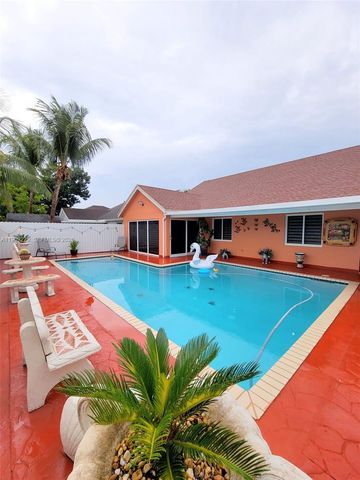 12989 SW 251st Ter, Homestead, FL 33032