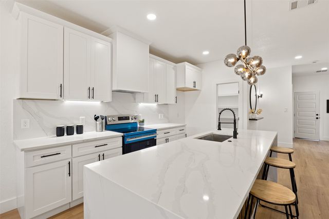 3526 Spring Avenue, Dallas, TX 75210