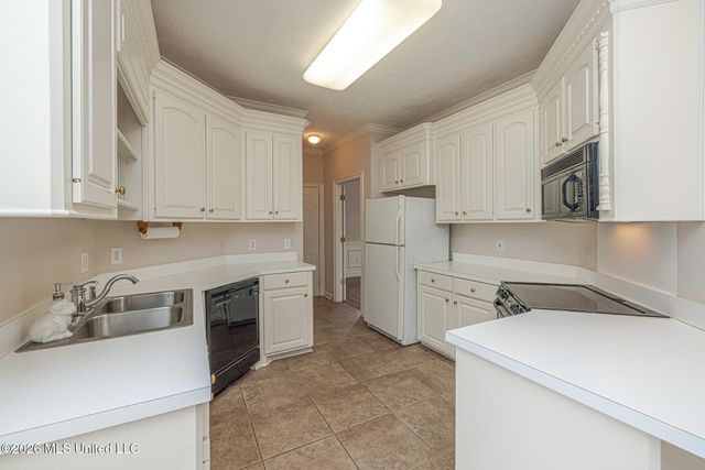 160 Apple Blossom Drive, Brandon, MS 39047