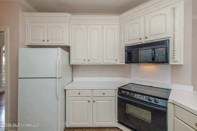 160 Apple Blossom Drive, Brandon, MS 39047