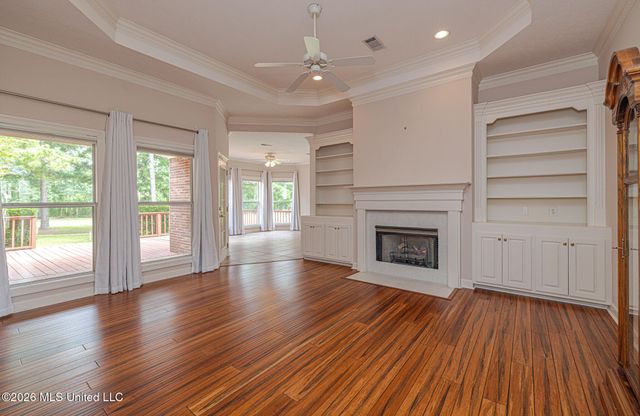 160 Apple Blossom Drive, Brandon, MS 39047