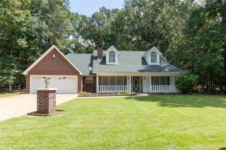 1116 N Pine Street, Village Mills, TX 75979