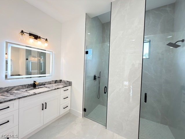 913 Glenn AVE, Lehigh Acres, FL 33972