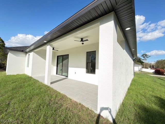 913 Glenn AVE, Lehigh Acres, FL 33972