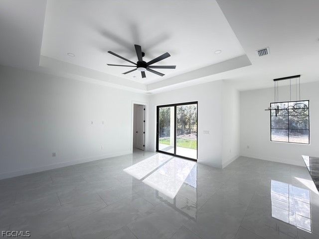 913 Glenn AVE, Lehigh Acres, FL 33972