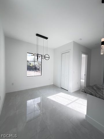 913 Glenn AVE, Lehigh Acres, FL 33972