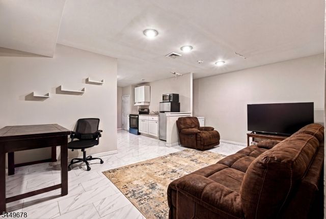 312 Orange St, Newark City, NJ 07103