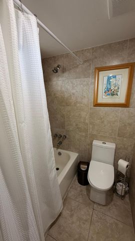5750 NW 64th Avenue 305, Tamarac, FL 33319