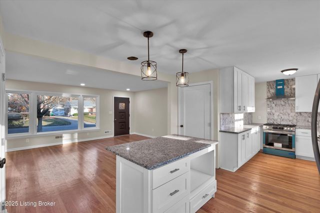 316 Short Rd, Louisville, KY 40207