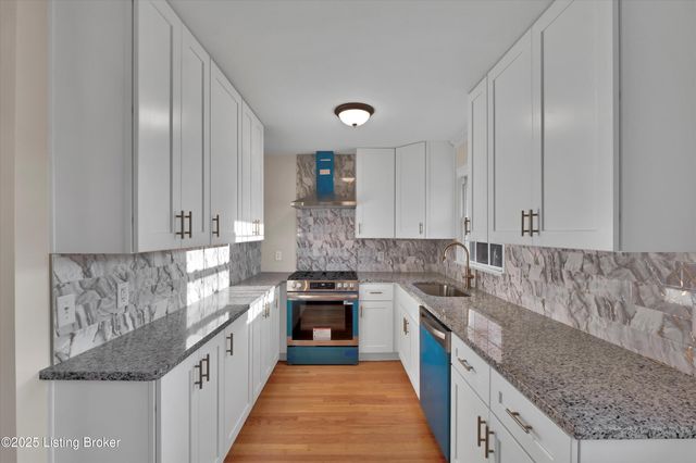 316 Short Rd, Louisville, KY 40207