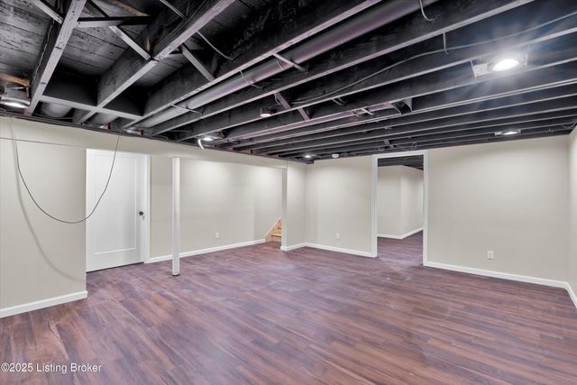 316 Short Rd, Louisville, KY 40207