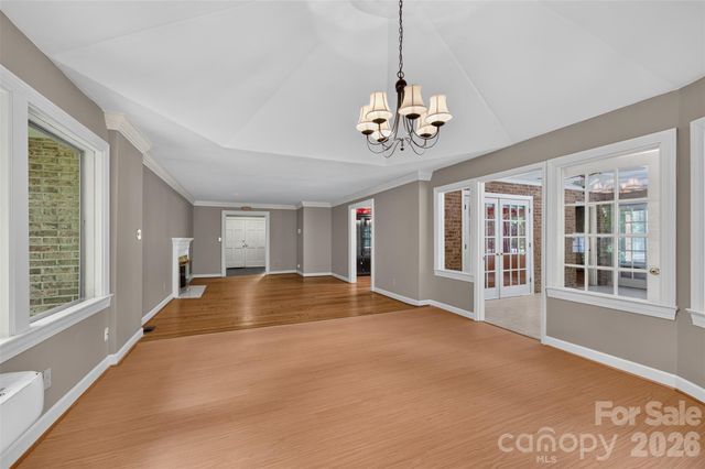 530 25th Avenue NW, Hickory, NC 28601