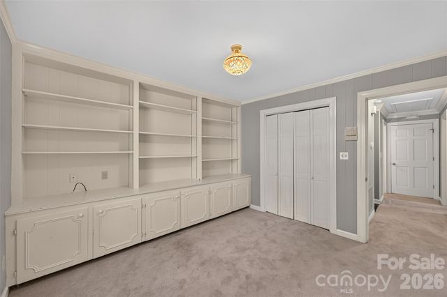530 25th Avenue NW, Hickory, NC 28601