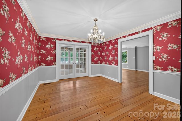 530 25th Avenue NW, Hickory, NC 28601