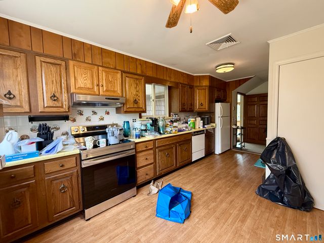 22 Southview Road, New Fairfield, CT 06812