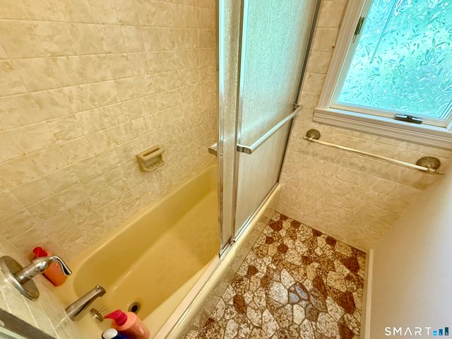 22 Southview Road, New Fairfield, CT 06812