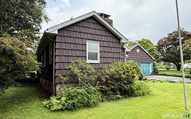 22 Southview Road, New Fairfield, CT 06812
