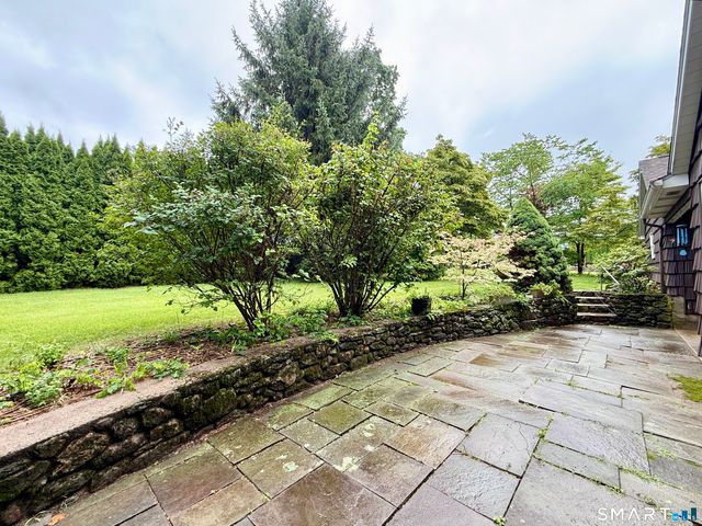 22 Southview Road, New Fairfield, CT 06812