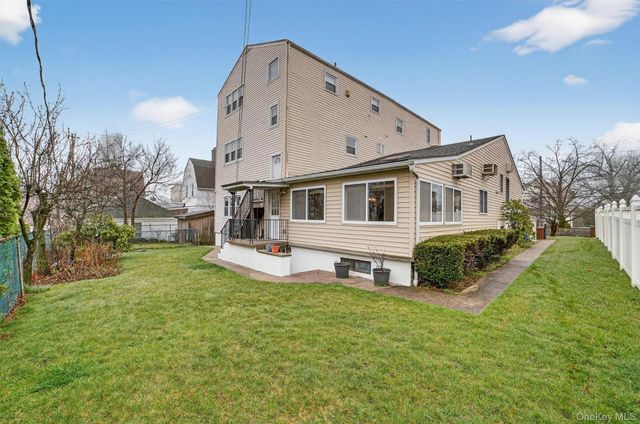 4 Amackassin Terrace Unit 1, Yonkers, NY 10703