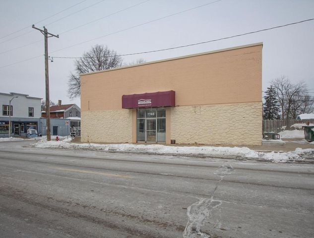 7746 W Becher STREET, West Allis, WI 53219