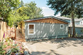 18700 4th Avenue NE, Suquamish, WA 98392
