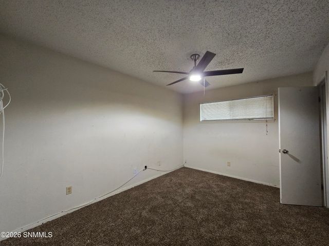 950 Glendale Drive, Las Cruces, NM 88005