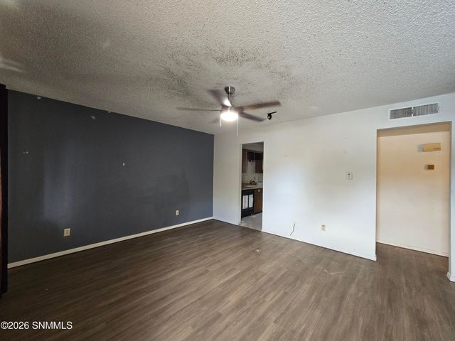 950 Glendale Drive, Las Cruces, NM 88005