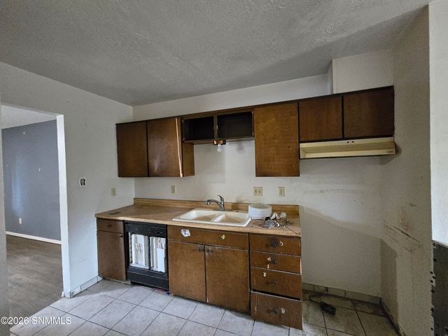 950 Glendale Drive, Las Cruces, NM 88005