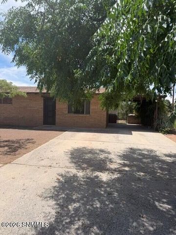 950 Glendale Drive, Las Cruces, NM 88005