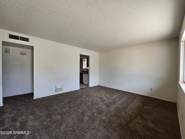950 Glendale Drive, Las Cruces, NM 88005