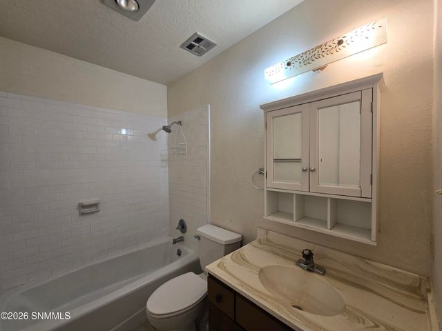 950 Glendale Drive, Las Cruces, NM 88005