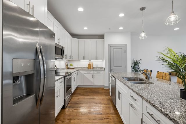 720 Flint Ridge Dr, Whites Creek, TN 37189