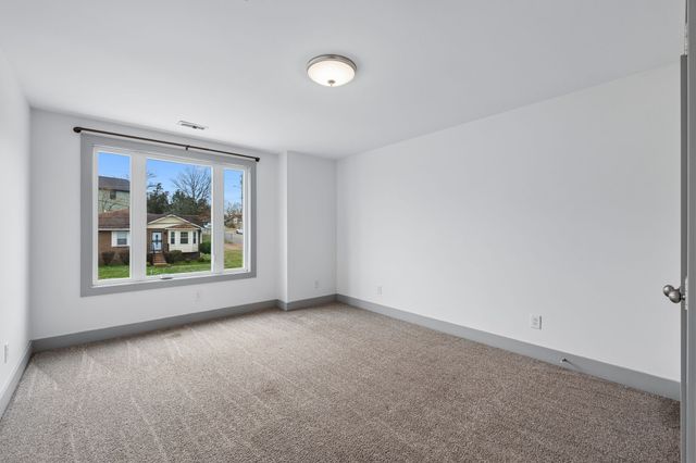 720 Flint Ridge Dr, Whites Creek, TN 37189