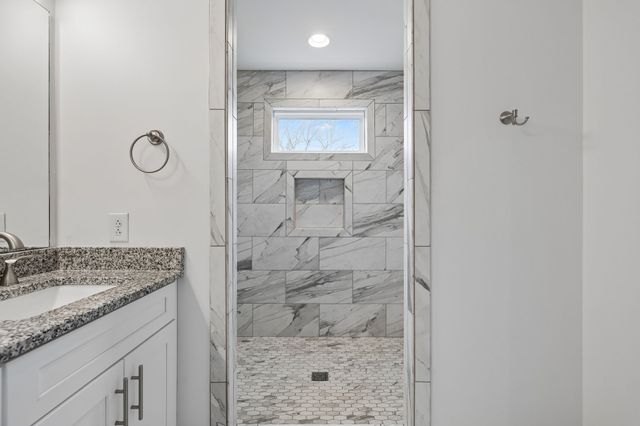 720 Flint Ridge Dr, Whites Creek, TN 37189