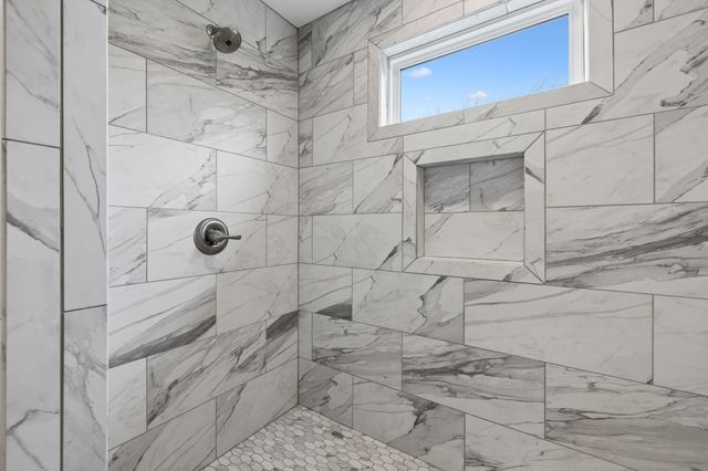 720 Flint Ridge Dr, Whites Creek, TN 37189