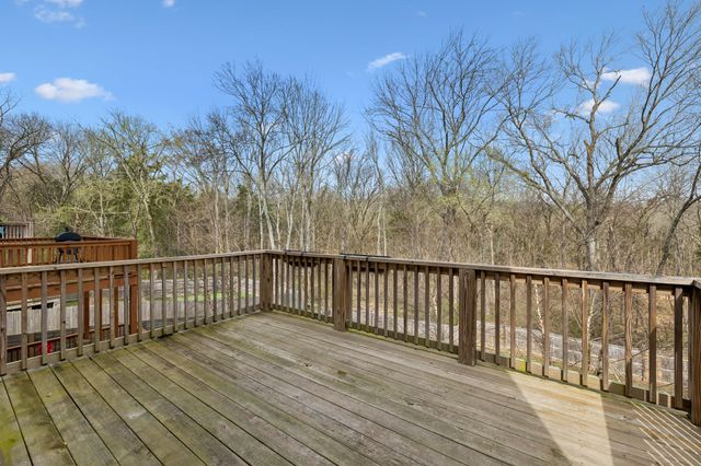 720 Flint Ridge Dr, Whites Creek, TN 37189