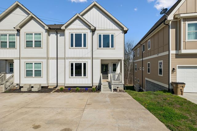 720 Flint Ridge Dr, Whites Creek, TN 37189